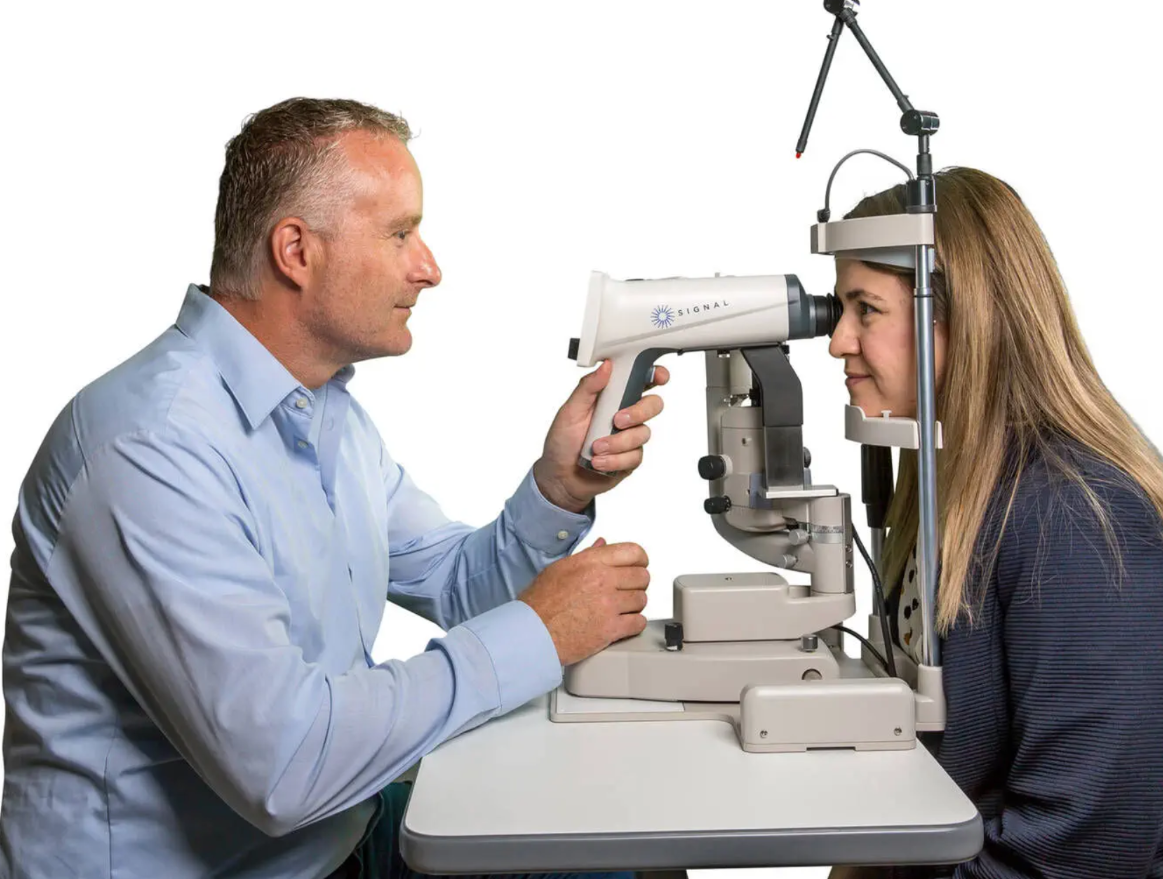 Topcon Signal Handheld Retinal Camera